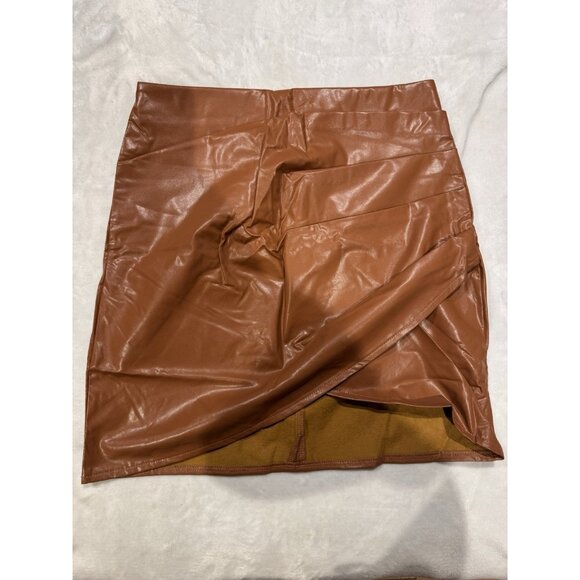 Women's M Brown Bodycon Mid Rise Faux Leather Short Wrap Ruched Skirt Tulip Hem - Picture 2 of 7